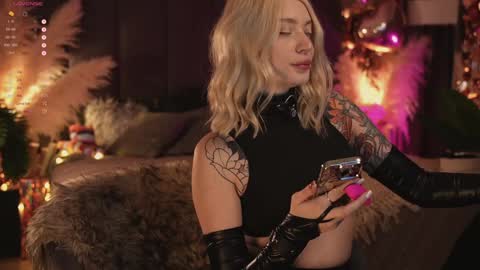 kinkylina_ online show from 8, 2, 2025