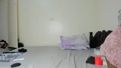 Kinky online show from 4, 1, 2025