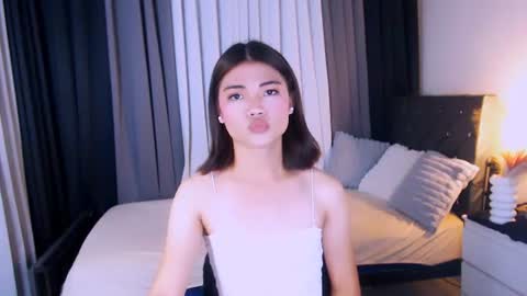 kiora_greyson online show from 10, 6, 2026