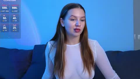 Snapshot of kira_briis chatting on 13, 7, 2026 Kira Briis online show from 13, 7, 2026