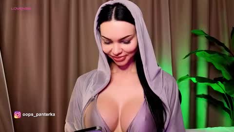 Kira and friends online show from 3, 3, 2026