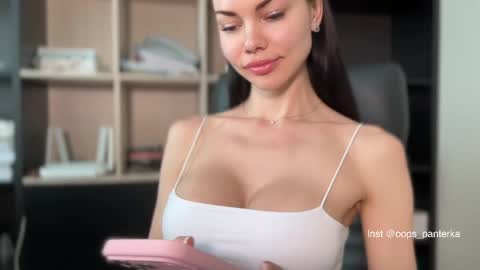 Snapshot of kira_mmr chatting on 26, 5, 2026 Kira and friends online show from 26, 5, 2026