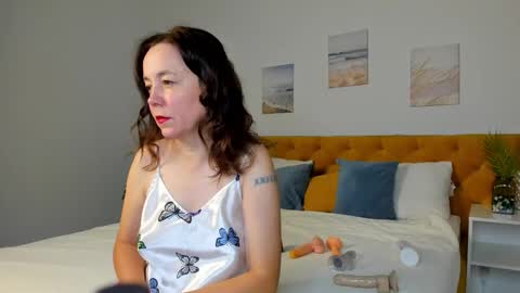 kiraadamss online show from 14, 10, 2025