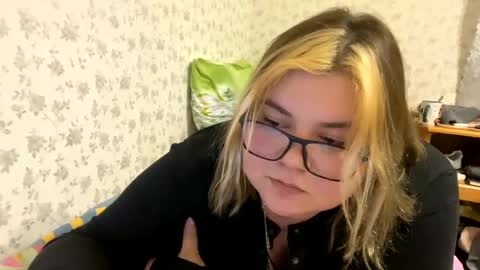 Just Kira online show from 28, 12, 2024