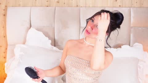 kira online show from 15, 12, 2024