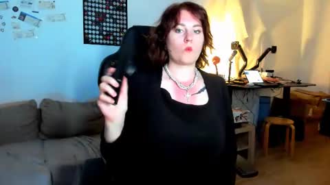 Kira  online show from 9, 6, 2026