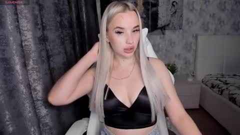 kirakrox online show from 14, 9, 2025