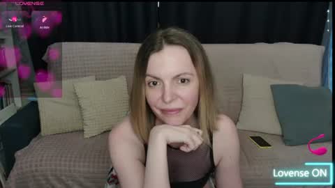 kiramartins cat online show from 22, 7, 2026
