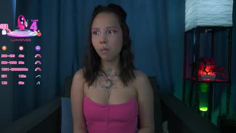 Snapshot of kiramiras chatting on 10, 10, 2025 Kiara online show from 10, 10, 2025