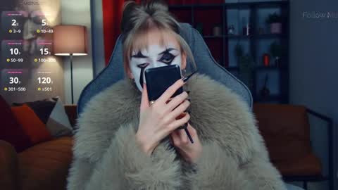 Kira online show from 2, 4, 2026