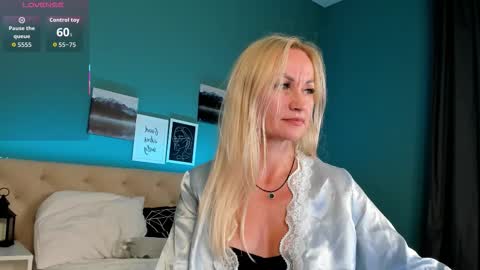 KiraSun online show from 24, 9, 2025