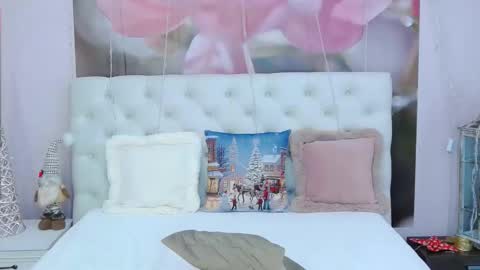 Snapshot of kirayamomoto chatting on 15, 1, 2025 kirayamomoto online show from 15, 1, 2025