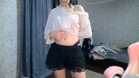 Nicole online show from 9, 10, 2025