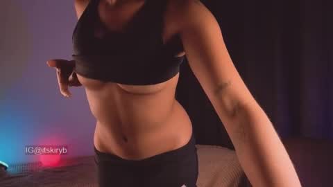 Snapshot of kiry_blossom chatting on 15, 11, 2025 See you in a few minutes today December 1st. online show from 15, 11, 2025