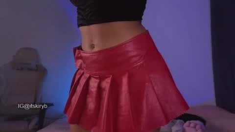 Snapshot of kiry_blossom chatting on 19, 11, 2025 See you in a few minutes today December 1st. online show from 19, 11, 2025