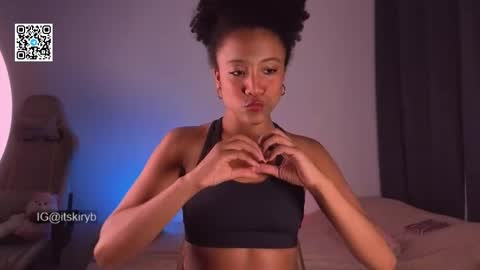 Snapshot of kiry_blossom chatting on 20, 11, 2025 See you in a few minutes today December 1st. online show from 20, 11, 2025