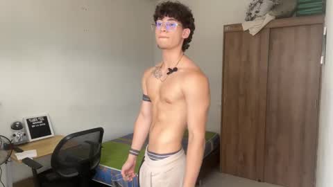 Snapshot of kisan_smith chatting on 1, 2, 2025 Kisan online show from 1, 2, 2025