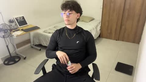 Snapshot of kisan_smith chatting on 4, 2, 2025 Kisan online show from 4, 2, 2025