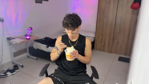 Snapshot of kisan_smith chatting on 11, 11, 2025 Kisan online show from 11, 11, 2025