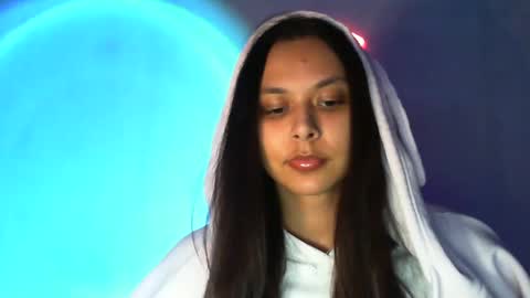 kiss_ameliaa online show from 18, 2, 2025