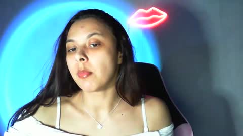 kiss_ameliaa online show from 19, 2, 2025