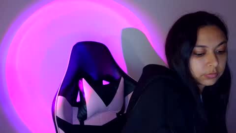 Snapshot of kiss_ameliaa chatting on 4, 11, 2025 kiss_ameliaa online show from 4, 11, 2025