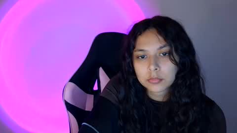 Snapshot of kiss_ameliaa chatting on 27, 11, 2025 kiss_ameliaa online show from 27, 11, 2025