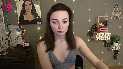 Valeria online show from 4, 3, 2025