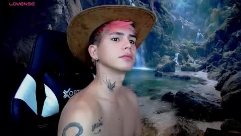 kiss_whitee online show from 3, 2, 2026