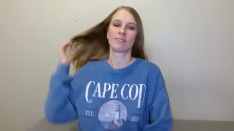 Snapshot of kissallie chatting on 16, 12, 2025 Allie online show from 16, 12, 2025