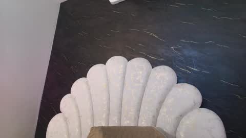 BELLA FLAME online show from 15, 4, 2026