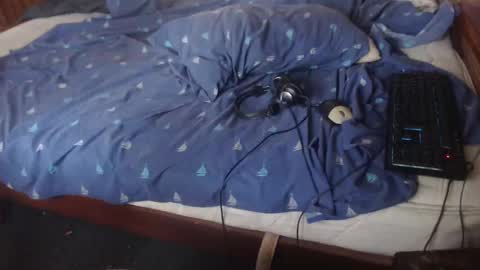 Snapshot of kissmycockandballs chatting on 17, 9, 2025 Your Man online show from 17, 9, 2025