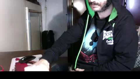 Snapshot of kissofbanned1983 chatting on 29, 10, 2025 kissofbanned1983 online show from 29, 10, 2025