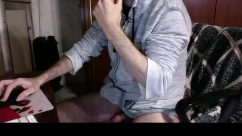 Snapshot of kissofbanned1983 chatting on 19, 12, 2025 kissofbanned1983 online show from 19, 12, 2025