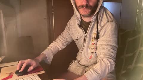 kissofbanned1983 online show from 22, 3, 2026