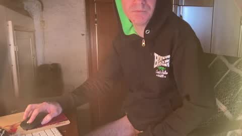 Snapshot of kissofbanned1983 chatting on 17, 5, 2026 kissofbanned1983 online show from 17, 5, 2026