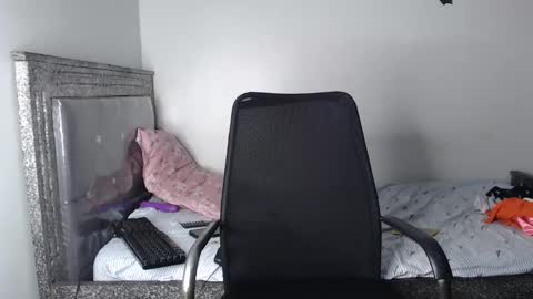 kisssmiles online show from 20, 10, 2025