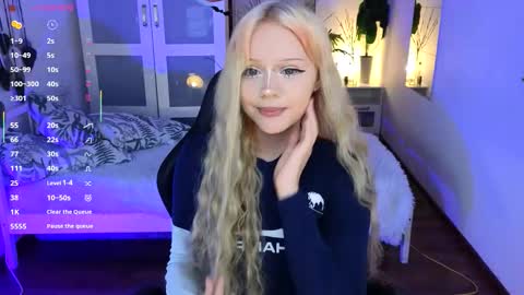 Snapshot of kitten_murray chatting on 26, 10, 2025 barbara online show from 26, 10, 2025