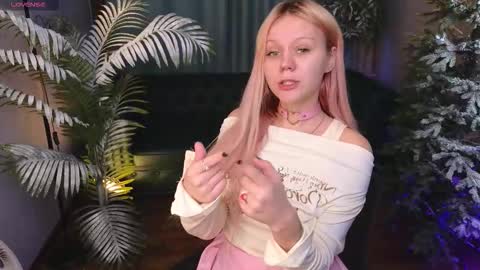 Snapshot of kitten_murray chatting on 7, 1, 2026 barbara online show from 7, 1, 2026