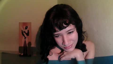 kitten_punches02 online show from 4, 3, 2026