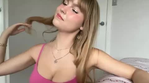 kittengirlxo online show from 5, 7, 2026