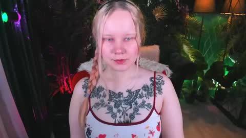 Snapshot of kittenxoann chatting on 28, 4, 2026 kittenxoann online show from 28, 4, 2026