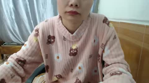 Snapshot of kitti_baby2x chatting on 23, 11, 2025 kitti_baby2x online show from 23, 11, 2025