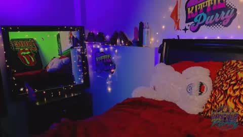 Kittie Purry online show from 18, 2, 2025
