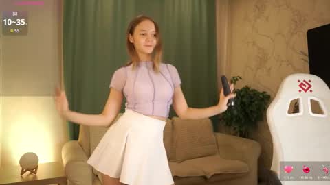 Snapshot of kittiesland chatting on 8, 9, 2025 Agatha online show from 8, 9, 2025