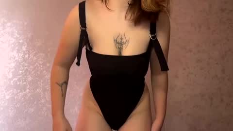 Snapshot of kitty_4you chatting on 28, 2, 2025 kitty_4you online show from 28, 2, 2025