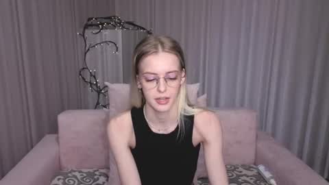 Snapshot of kitty__like18 chatting on 14, 6, 2026 Kitty online show from 14, 6, 2026