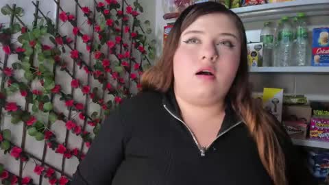 Snapshot of kitty__pinnk chatting on 5, 6, 2026 KAROL online show from 5, 6, 2026