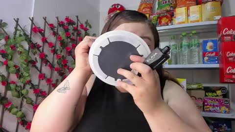 Snapshot of kitty__pinnk chatting on 6, 6, 2026 KAROL online show from 6, 6, 2026