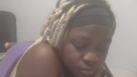 Snapshot of kitty_aura chatting on 16, 4, 2026 Kitty Aura online show from 16, 4, 2026